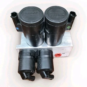 Mercedes R230 SL500 CL55 AMG Hydraulic Suspension Valve Block Front or Rear 45k! - Bild 1 von 7