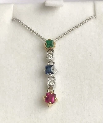 Collana Oro Bianco 750°/°° 18kt. Smeraldo Zaffiro Rubino Diamanti Naturali - Immagine 1 di 4