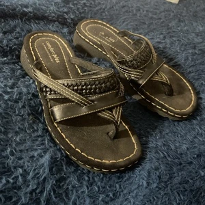 Sandalia Comfort Plus By Predictions para mujer talla 6 negra sin cordones buen estado - Imagen 1 de 7