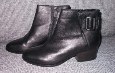 Schöne Leder Stiefeletten / Stiefel von Clarks - Gr. 40 - Bild 1 von 4