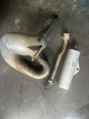 1985 1986 SUZUKI LT250R EXHAUST PIPE MUFFLER ENGINE MOTOR SILENCER 85 86 Foto 1 de 4