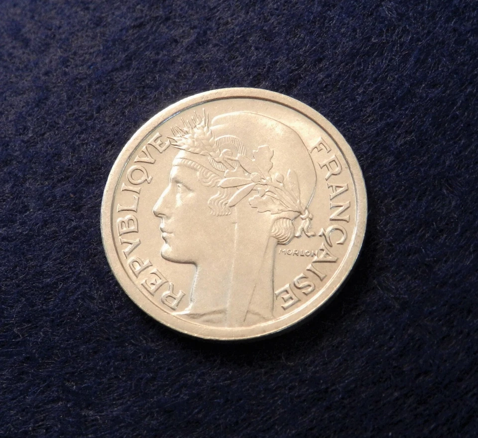 Franco Francia 1947 - Gran moneda - Ver fotos Foto 1 de 2