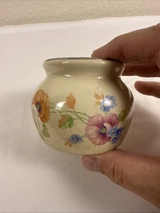 Harker Pottery Bakerite Amy Pattern Platinum Trim 2 5/8" Bean Custard 1930s - Picture 1 of 6