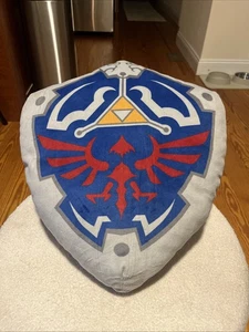 Club Mocchi Mocchi Mega 15 Zoll Plüsch - Legend of Zelda Hylian Shield - Bild 1 von 9
