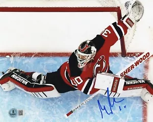 Martin Brodeur Autographed Signed NEW JERSEY DEVILS 8x10 Photo Beckett BAS COA - Picture 1 of 2
