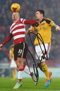 DONCASTER: CURTIS MAIN SIGNED 6x4 ACTION PHOTO+COA - Picture 1 of 1
