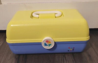 DE COLECCIÓN CABOODLES 5626 ORGANIZADOR MAQUILLAJE ESTUCHE DE VIAJE ESPEJO 2 NIVELES AMARILLO PÚRPURA  Foto 1 de 4