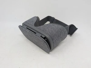 Google Daydream View VR Headset - Slate - Headset Goggles Only - Picture 1 of 6