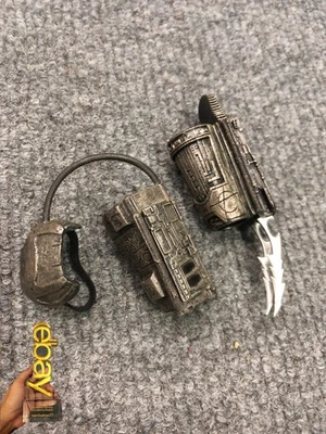 1/6 Hot Toys MMS90 Original Classic Predator Arm Armor set for Action Figure - Image 1 of 4