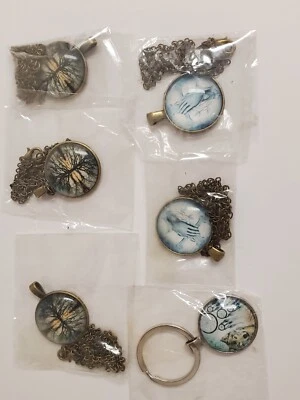 Tree Of Life And Praying Hands Gold Tone Necklace  18 Inch Chain Jewelry Lot - Image 1 of 4