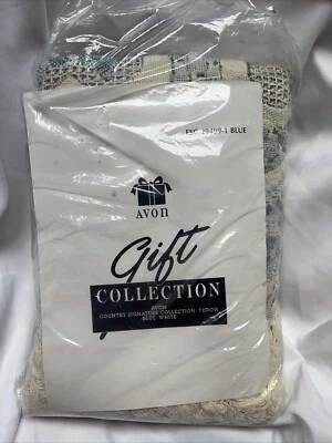 Nuevo - Manta Avon - Diseño Azul y Blanco Foto 1 de 2