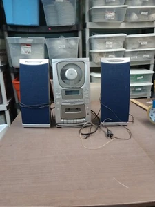 Brookstone compact mega sound cd system am fm dual speakers Tested Works - Picture 1 of 6