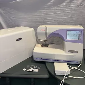 Janome Memory Craft 9500 Computerized Embroidery Sewing Machine MC9500 Tested - Picture 1 of 24