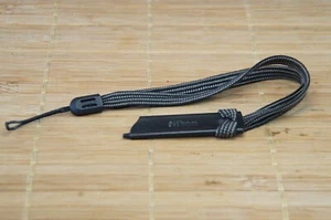 NIKON S230 COMPACT CAMERA PARTS: HAND STRAP WITH POINTER. - Picture 1 of 2