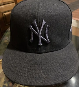 New York Yankees Hat New Era Size 7 3/8 Black On Black Out 59Fifty Fitted - Picture 1 of 5