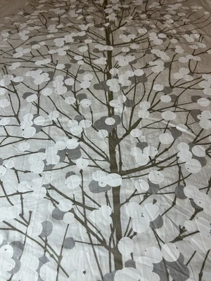 "Funda nórdica completa/queen Marimekko Lumimarja blanca/con estampado gris 92"" x 96""" Foto 1 de 4