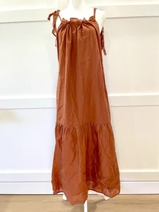 Maxi abito Nation LTD arancione ruggine Pima cotone piccolo S cravatta spalle orlo a strati - Foto 1 di 11