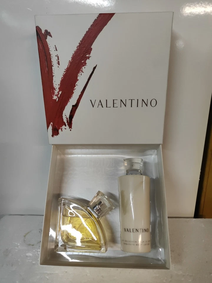 V De Valentino Estuche EDP De 90 Ml.Vap.+ Body Loción De 200 Ml. - Imagen 1 de 2