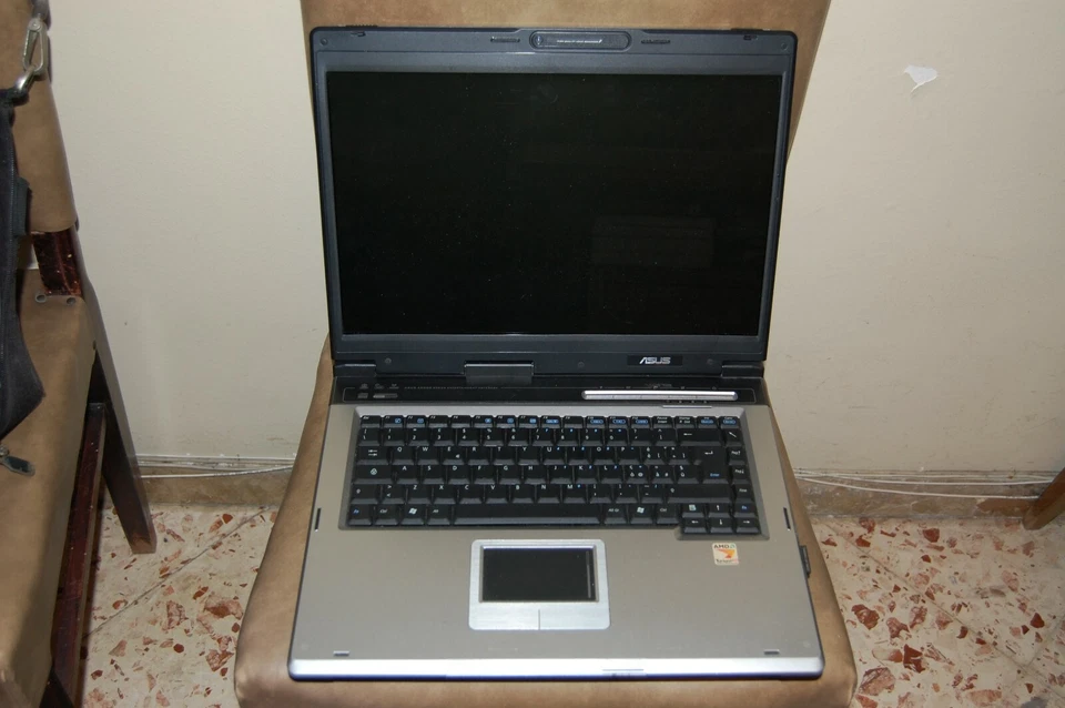 Asus A6T - Immagine 1 di 1
