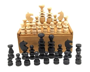 Vintage Small Wood Chess Set King 2 1/8" Wood Case Black & Brown Czechoslovakia - Picture 1 of 5