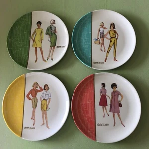 Set of 4 Vintage Simplicity Pattern Plates Melamine 6 3/4” Inches MCM Fashions - Picture 1 of 13