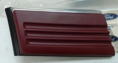 NOS 1990 Lincoln Mark VII Body Side Moulding Left Front Fender F0LY-16004BE - Image 1 of 3