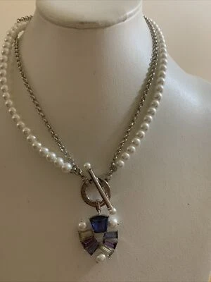 "Collar Carolee tono plata 18"" piedra triangular y perla JZ10 NUEVO SIN ETIQUETAS" Foto 1 de 4