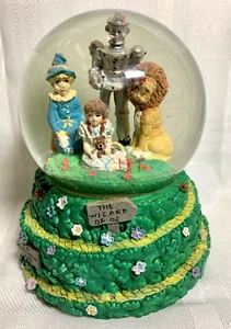 Globo de nieve musical El Mago de Oz Dorthy Scarcrow Tinman & Lion - Imagen 1 de 7