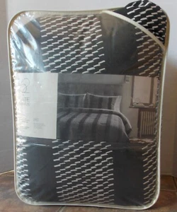 Nate Berkus Project 62 Textured Hatch Stripe KING Comforter Set ~ NEW Blk/Wht