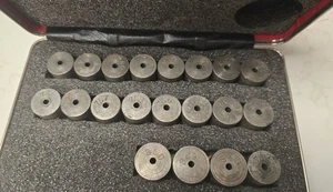 Starrett Präzisions-Stiftmessgerät-Set, 0,744-.850 Zoll (-) Bereich, 20 Messgeräte, runde Standards - Bild 1 von 5