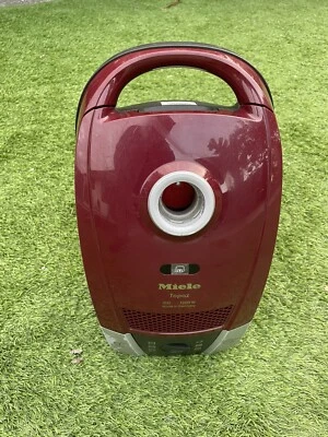 MIELE Topaz S6270 Canister Vacuum Cleaner: Canister ONLY Burgundy - Image 1 of 4