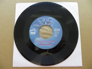 Waylon Jennings – The Devil's On The Loose - 1985 - RCA PB-14215 7" Single VG+ - Picture 1 of 2
