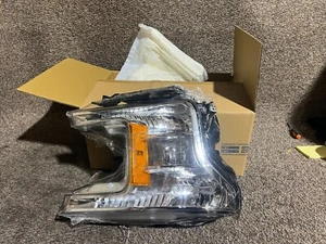 OEM TYC Halogen Headlight KL3Z13008C For 2018-2020 Ford F150 Pickup RH Bezel - Picture 1 of 6