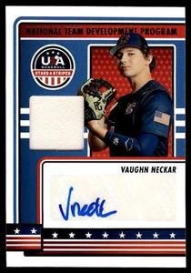 2023 Panini Estrellas y Rayas VAUGHN MATERIAL DE CUELLO AUTOMÁTICO NTDP-VN - Imagen 1 de 2