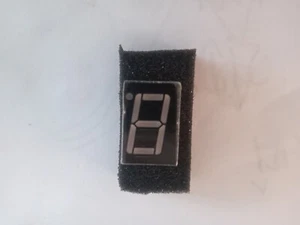 Common Cathode 0.56in. Red LED Digit 7 Segment Display. UNUSED & NEVER SOLDERED. - Picture 1 of 4