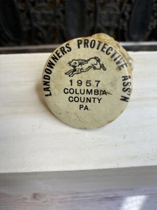 Vintage Landowners Protective Ass’n 1957 Abzeichen Pinback Pennsylvania Columbia - Bild 1 von 4
