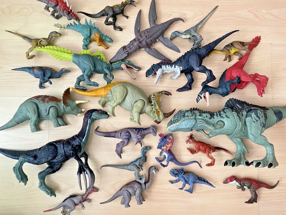 Mattel Jurassic World Dinosaur Figures 2017-2025 🦖🦕🐊 Main Line Selection - Image 1 of 1