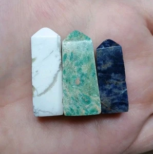 Trio Of Points - 4 Sided Polished Healing Minerals - Howlite,Fuchsite,Sodalite - Picture 1 of 3