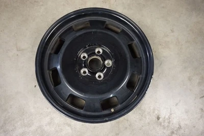 Roda preta Volkswagen Beetle 17" 2012-2019 5C0-601-025-M - Imagem 1 de 4