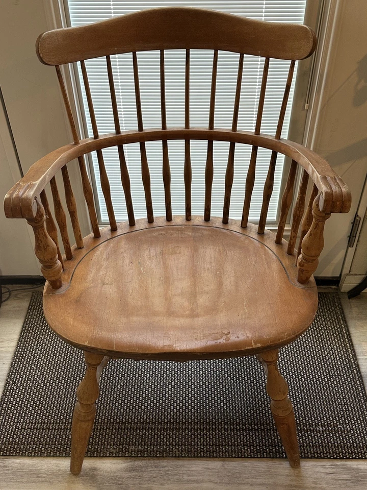 Silla trasera peine de capitán Windsor colonial de arce Nichols & Stone vintage Foto 1 de 4