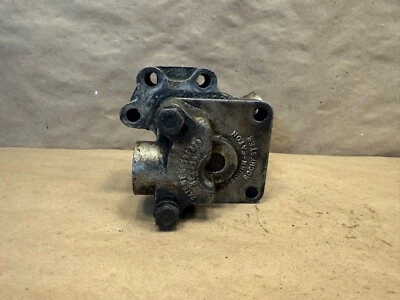 Jaguar XK150 XKE E-Type MK2 MK9 Original Oil Pump Assembly C217652 OEM - Image 1 of 4