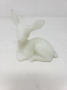 FENTON ART GLASS White Frosted 1980'S Rueven Collection Nouveau Co Deer Figurine - Picture 1 of 6