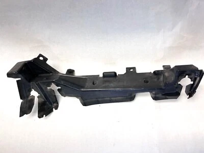 20-23 GMC SIERRA 2500 3500 LEFT DRIVER SIDE UPPER RADIATOR AIR BAFFLE COVER OEM - Image 1 of 3