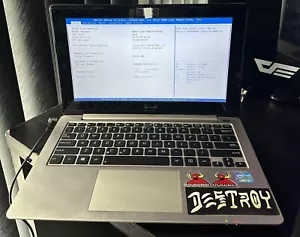 Asus X202E | Core i3, 4GB RAM, 500GB, W10 | - Picture 1 of 10