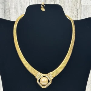 Christian Dior 80's Goldtone Omega Collar Necklace Faux Pearl & Baguette VTG - Picture 1 of 15