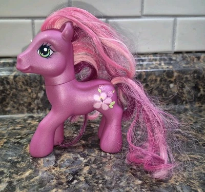 Винтажная экшн-фигурка My Little Pony Cheerilee 2007 G3 розовый цветочный цветок - Изображение 1 из 4