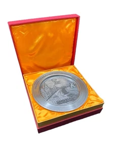 Pewter / metal 2010 Shanghai Licensed Commemorative Plate in Gift Box -The Bund - Picture 1 of 13