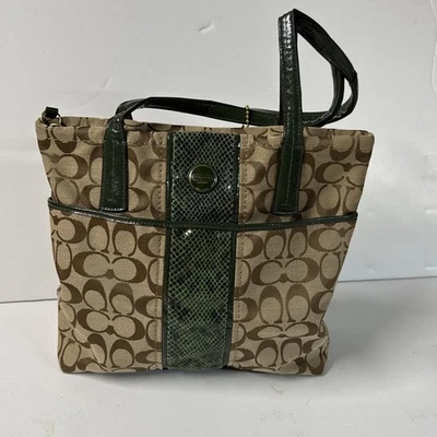蔻驰绿色米色签名挎包顶部提手包 — 第 1/4 张图片