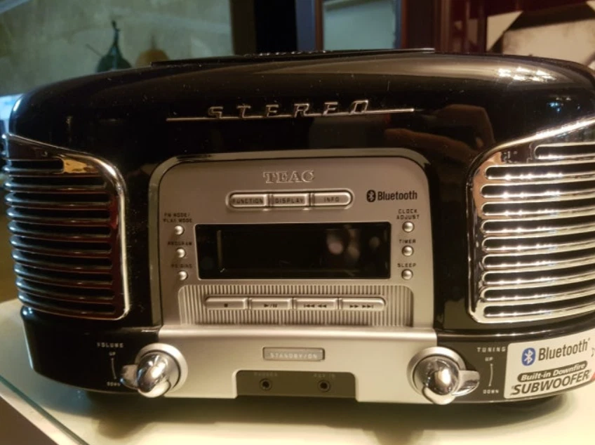 Preços baixos em Aparelhos de som compactos e prateleiras TEAC CD