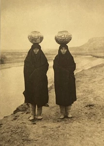 EDWARD CURTIS 1900/72 matted suede ZUNI GIRLS AT THE RIVER native american print - Picture 1 of 3